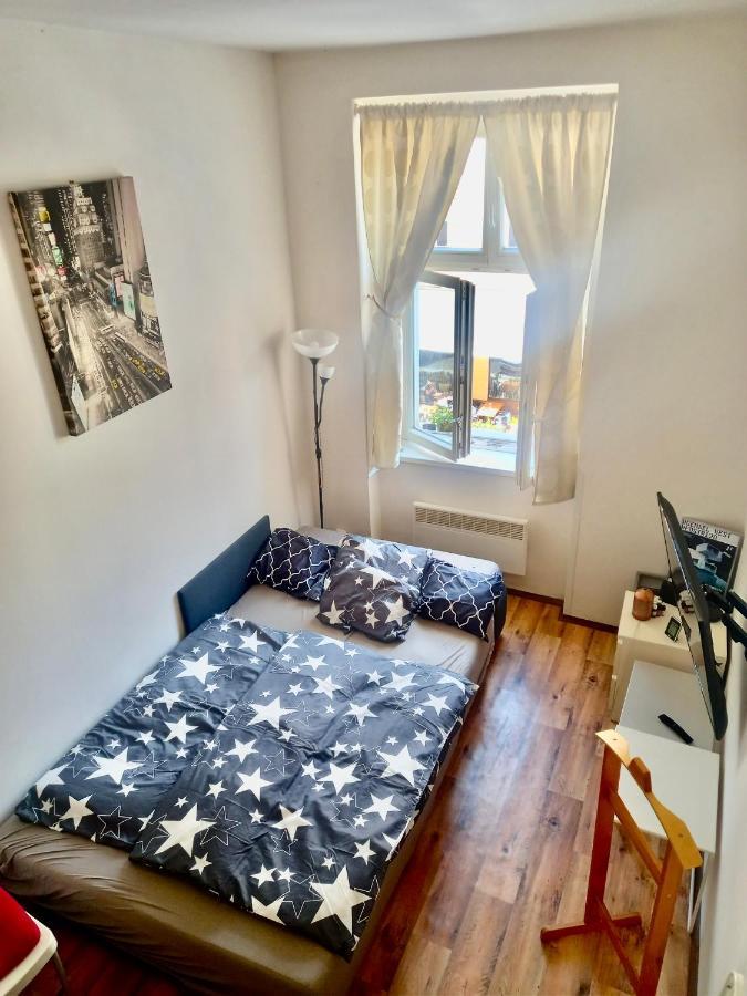 Karlin Cozy Studio Prag Exterior foto